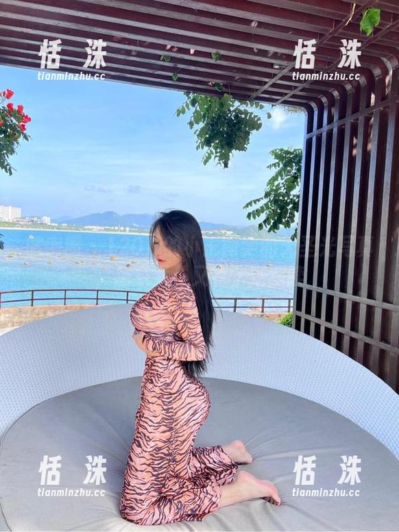 120斤的小王同学 微密圈 - 120斤的小王同学的无圣光写真,居家女仆又有了新解读