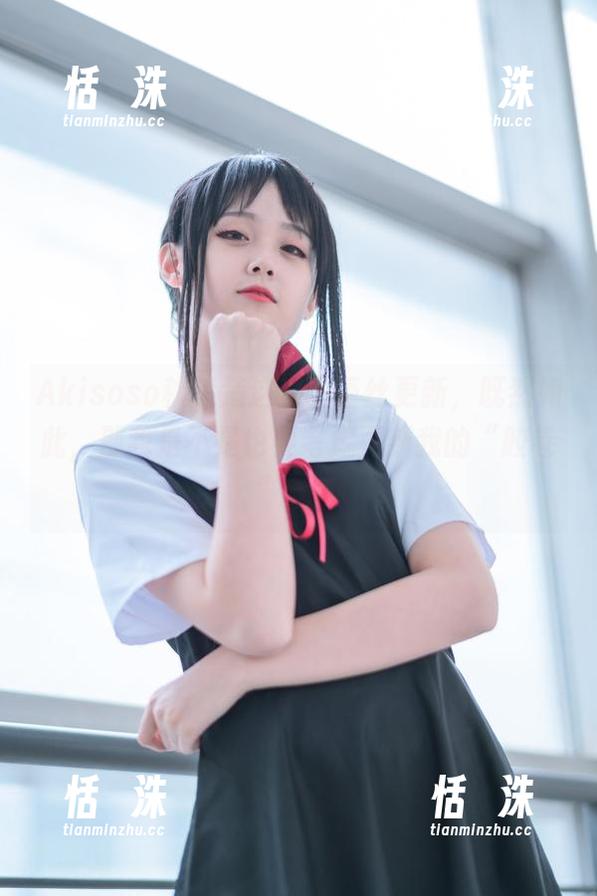 Akisoso秋楚楚这次的蕾丝更新，既然如此，那我是不是也要考虑更新我的“胶卷”呢？