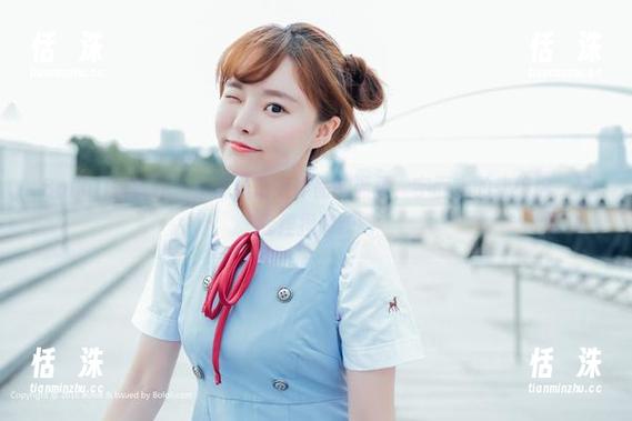 BoLoli菠萝社 - 柳侑绮最新作品的温柔，字面上的软绵绵，帮我捏捏肩膀吧