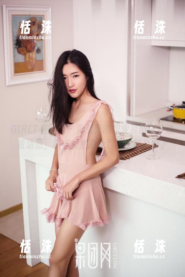 GIRLT果团网 - 黄歆苑的职业装图册，边看边想，职场果然是个百变的舞台呐。
