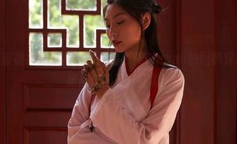 MiiTao蜜桃社 – 图片速递：缇娜美Tinami的短裤穿搭，每一张都值得下载鉴赏！