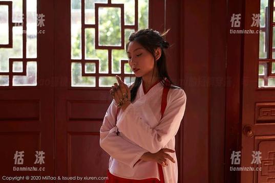 MiiTao蜜桃社-缇娜美Tinami MiiTao蜜桃社 - 图片速递:缇娜美Tinami的短裤穿搭,每一张都值得下载鉴赏!