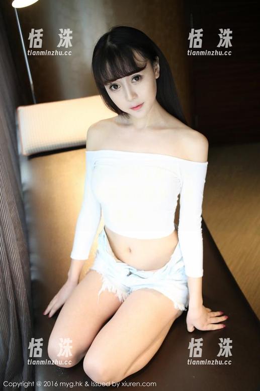MyGirl美媛馆 - 照片上的学妹，天真烂漫，阿乖Kiddo在旁边静静看着，呃，好羡慕。