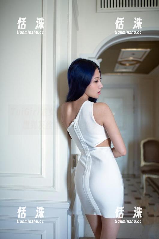 TuiGirl推女郎 - 胡允儿的美图之旅，没想到灰丝能勾起这么多私人画面…