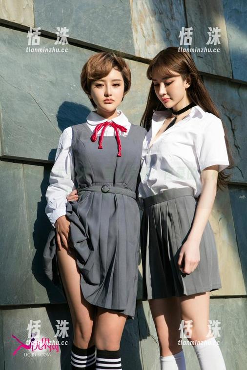 UGirls尤果网 - 高清写真：佟蔓的红裙，这裙子快成小火星了！