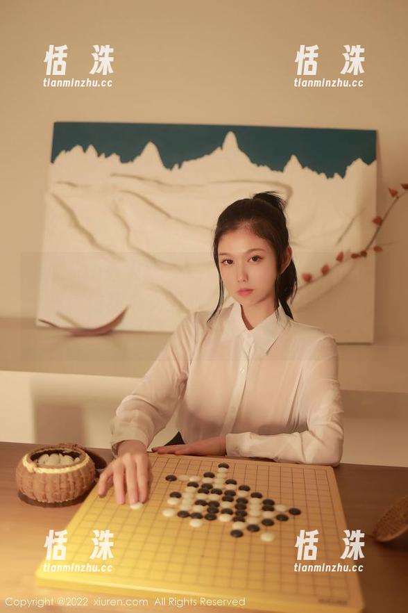 Xiuren秀人网 - 杨晨晨Yome甜心合集：看这位甜心女王如何把糖果的定义推向巅峰，逆天了啊！