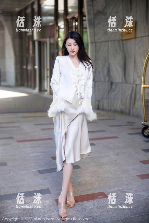 Xiuren秀人网 - 糯美子nini的校服写真，分享一下谁记得大课间的传奇？