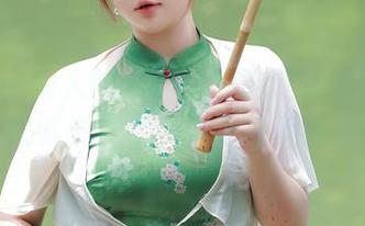 Xiuren秀人网 – 陈思琪定制的和服：其实我也想试试，但我穿上肯定像条咸鱼。