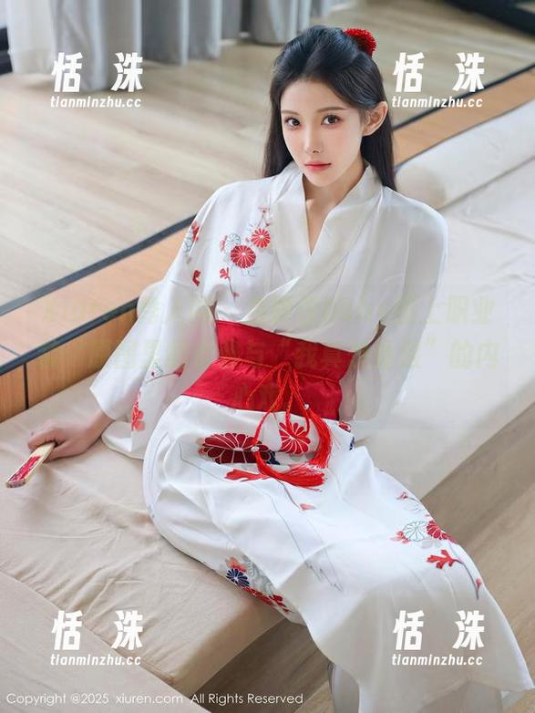 Xiuren秀人网 - 当颖仪baby碰上职业装：原图里的优雅与“我真想休假”的内心戏。