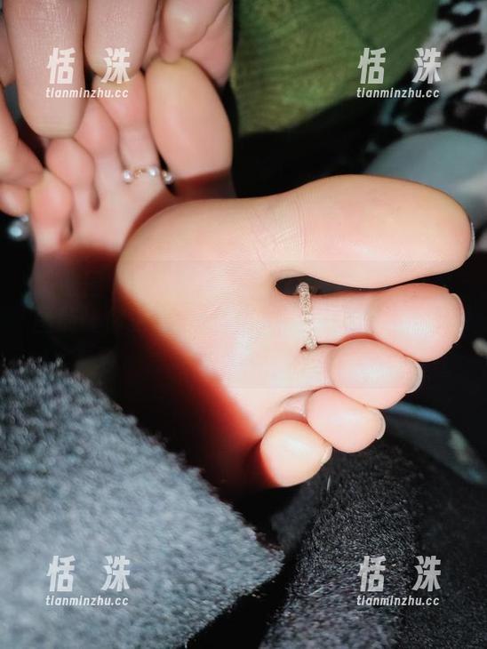 微密圈 - 你敢信吗？YuYu超甜丫的裸足图册让你觉得连脚底板都有故事，超级高清！