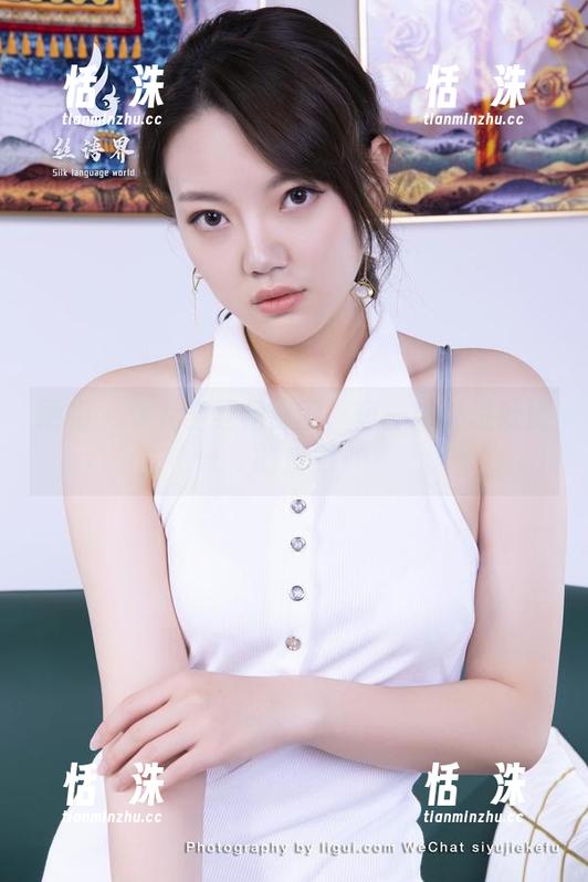 丽柜 - 凉儿穿红裙套图：每一张都是妩媚的反射