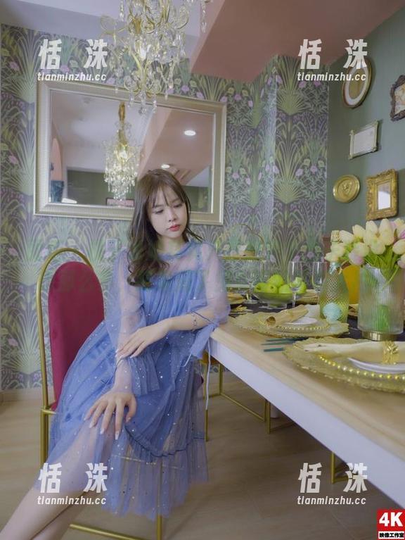 丽柜 - 桃子说她其实只是想穿个兔子装没想那么多，结果成了兔女郎的写真大片