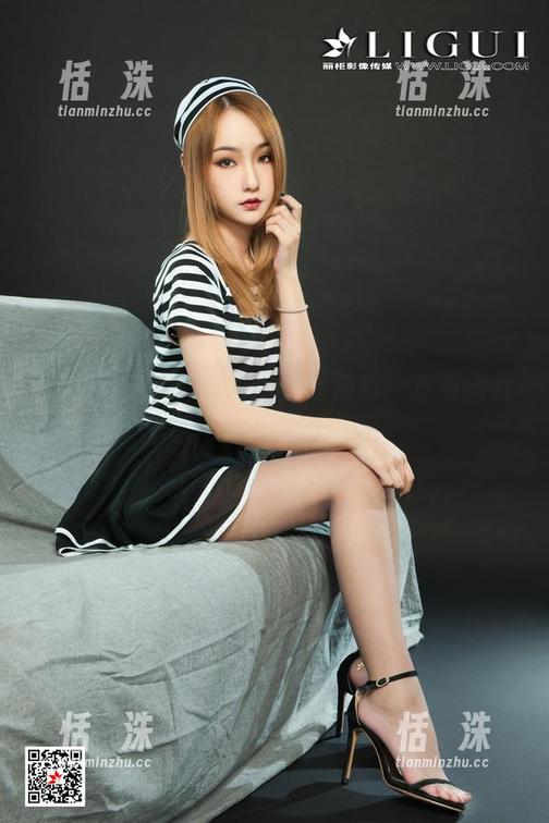 丽柜 - 潼潼的漫画式秘书角色：定制图片嗨翻天！