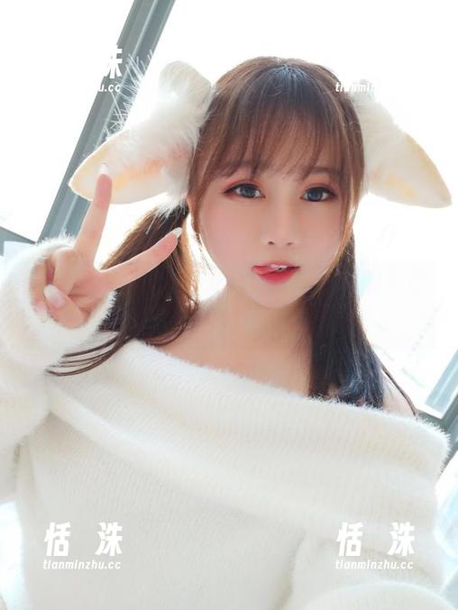 依依超级懒的“白色”福利包，谁说干巴巴的单色没意思？