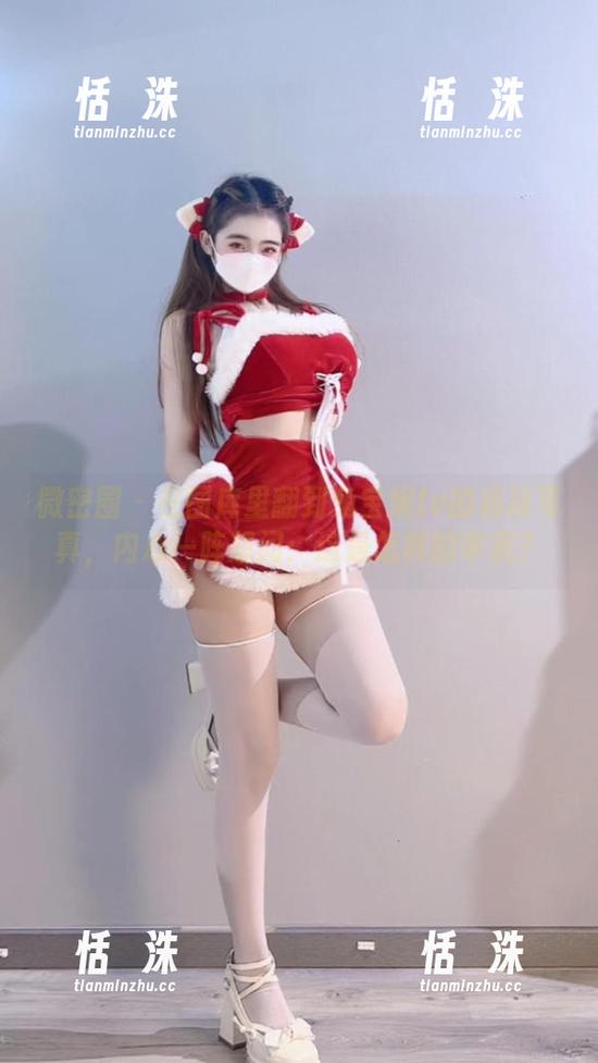 微密圈 - 在图库里翻到兔宝妮to的棉袜写真，内心一阵想问：这是怎样的审美？