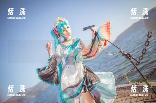 北之北 突然好奇,北之北的最新写真集为什么让我在微博上停留了这么久。