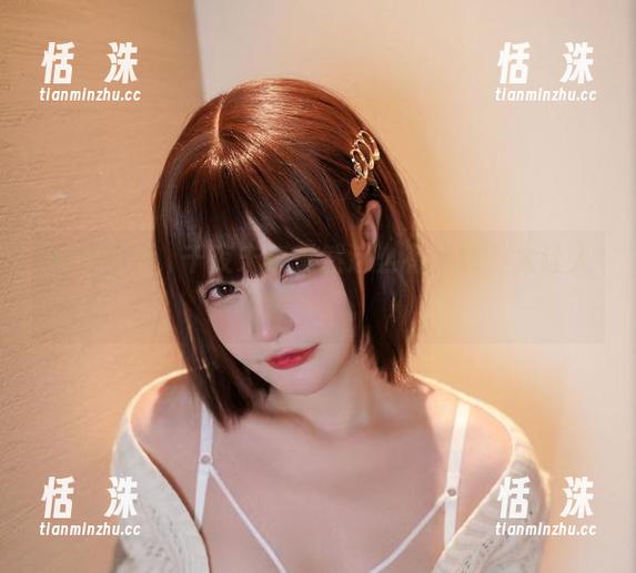 泳衣原图，千夜未来竟然这么有气场？太让人意外了。