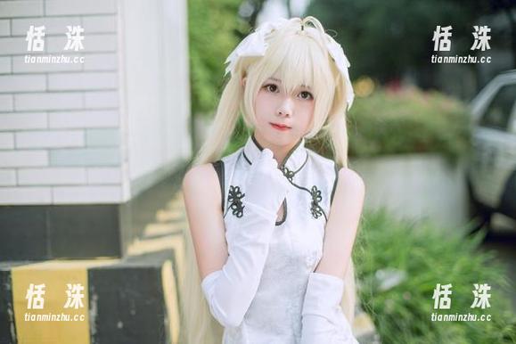 向小圆 下载向小圆的泳衣合集,这波操作有点上头…