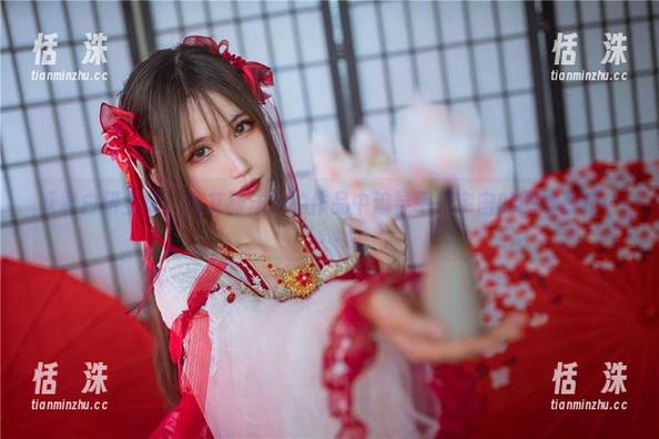 妖君白研全集：在艾雅法拉的作品中追寻平行宇宙的微妙变化……