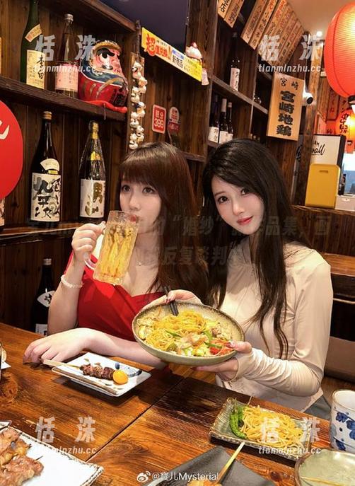 宝儿mysterial的“婚纱”新作品集，画风和我反复谈判中