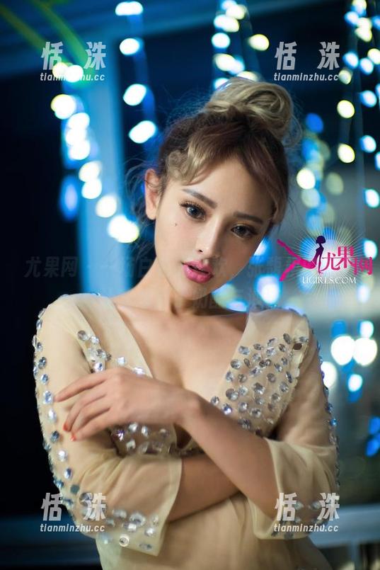 尤果网 - 一场白色的狂欢，张馥棋的图包让我想到了奶酪与泡沫