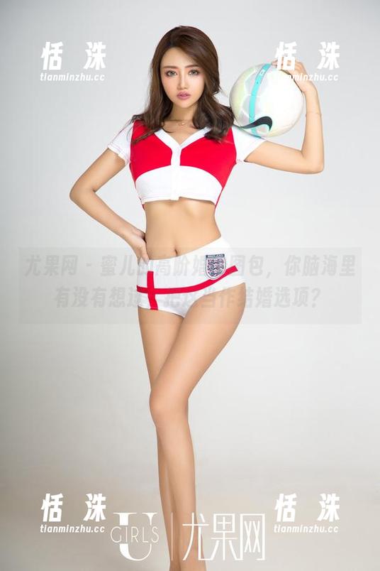 尤果网 - 蜜儿的高阶婚纱图包，你脑海里有没有想过，把这当作结婚选项？