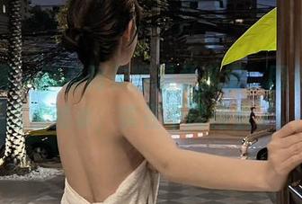 微密圈 – 就是阿朱啊温柔私房，图包内容温柔如水，实在不能再看了。
