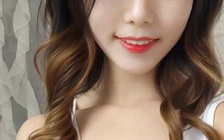 私房画面：抖娘利世如何把土豪的豪华和拜金女的挑剔捕捉得恰到好处？