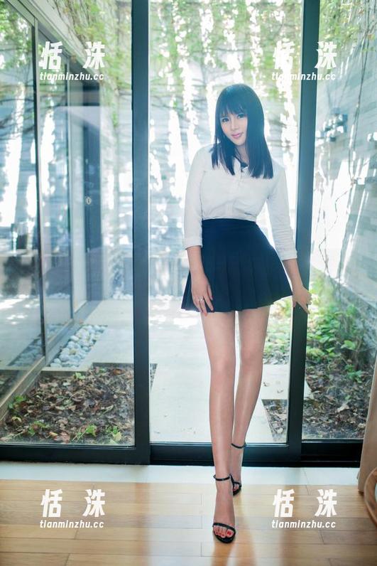 推女郎 - 想象中的王馨瑶秘书：懒洋洋但又美得冒泡！