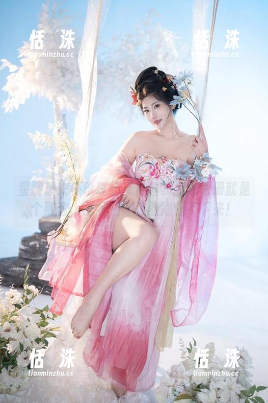 星澜想来杯珍珠奶茶白丝？免费图册就是个圈套，居然还让你看得停不下来！