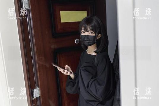 制服加冕：杏仁曲奇的全套作品居然让我想吃饼干