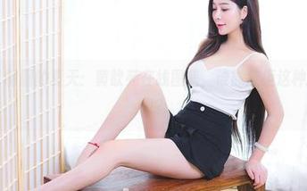 果团网 – 制服的夏天：黄歆苑在线图集，谁能抗拒这种撩人的气息？