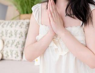 桃良阿宅的水手服私拍，图包里藏着什么炫酷姿势吗？