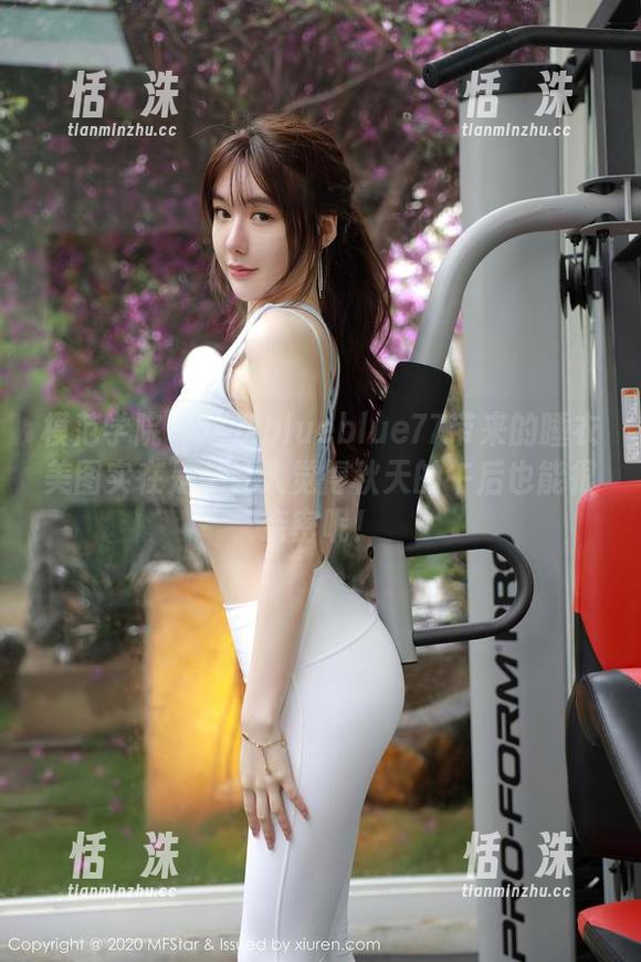 模范学院 - 这次blueblue77带来的睡衣美图实在是…让人觉得秋天的午后也能很亲密呢！