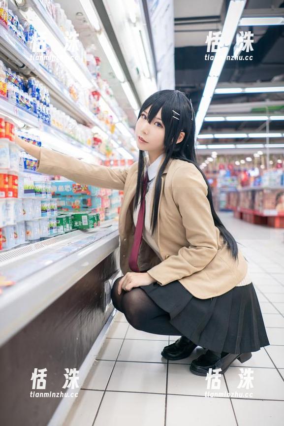 爱老师_PhD与泳装的终极组合：美妙的不确定性！