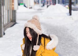 爱蜜社 – 柳眼轻眨，莉莉Lily的油亮在线，原图满满小心思哦！