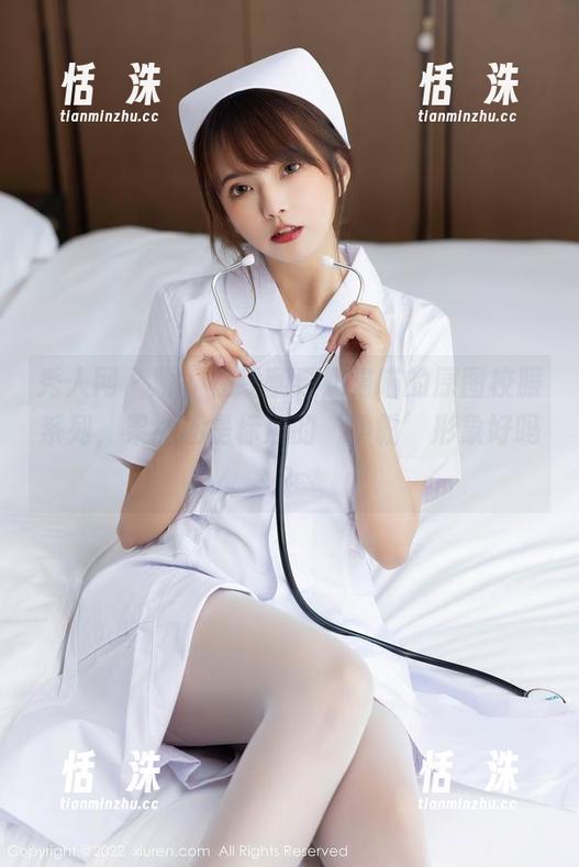 秀人网-奶喵喵 秀人网 - 呃,在线翻看奶喵喵的原图校服系列,果然还是标准的‘学霸’形象好吗?
