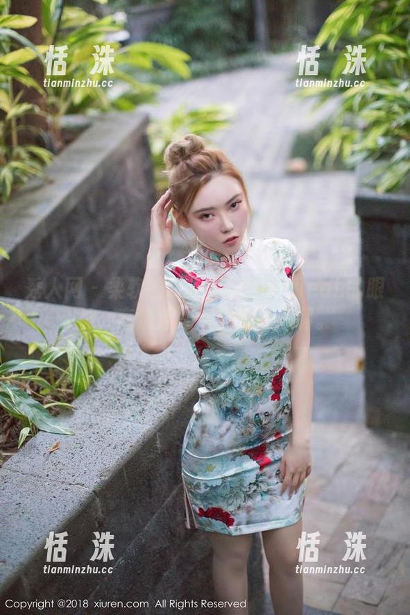 秀人网 - 柔软的灰丝与安然Maleah的眼神，高清原图下颇有意思啊。