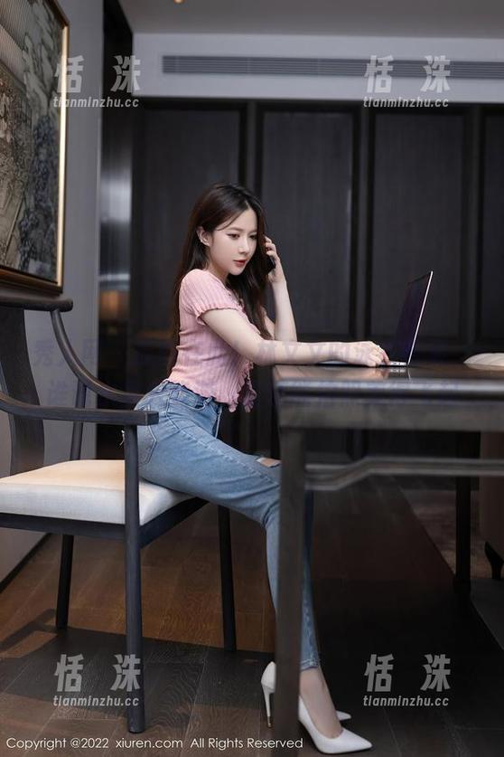 秀人网 - 原图在此！林文文的泳衣合集，谁说水里只能游，咱还能拍照美得飞起