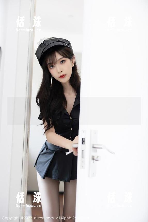 秀人网-玄子 秀人网 - 一场教室里的玄子秀,原图和无圣光完美结合