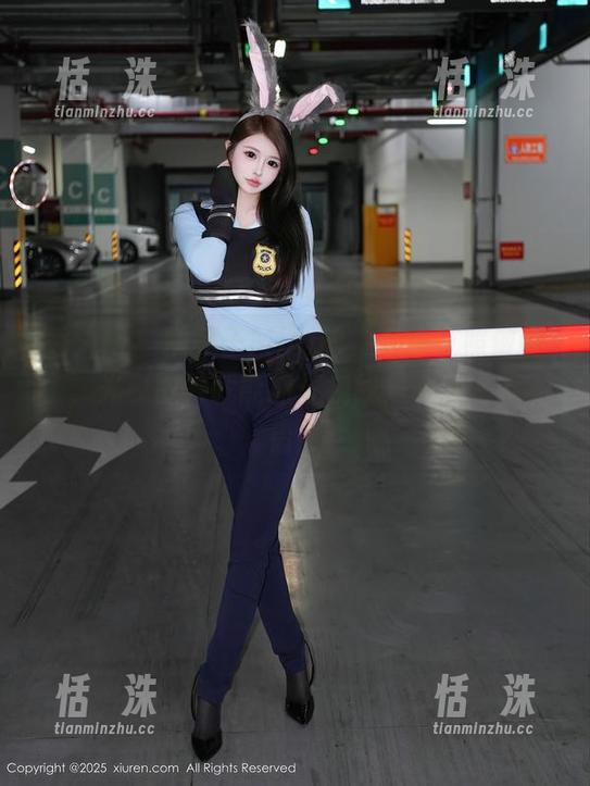 秀人网 - 糯美子Mini的“女仆”照做到了，光靠图片就能抓住视线，下载一下不错！