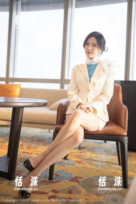 秀人网 - 黄歆苑：这身校服，谁能说不行？