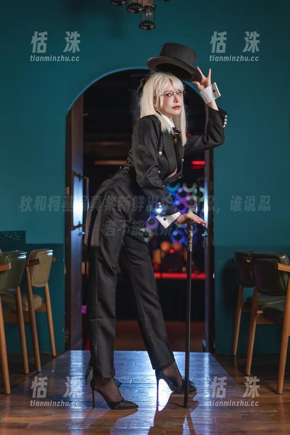 秋和柯基写真集新鲜出炉：艳忍，谁说忍者不能撒娇？