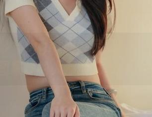 绮梦摄影 – Light的设定：无水印无修丽！图集里的人都比我会摆POSE