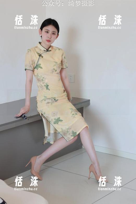 绮梦摄影 - 露露的美图：裸足往前一跃，却又稳稳落地