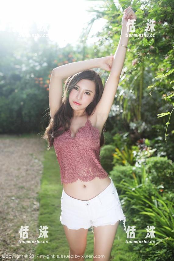 美媛馆 - Milk楚楚这位“婚纱少女”的私拍图集，眼神里都是小火苗。