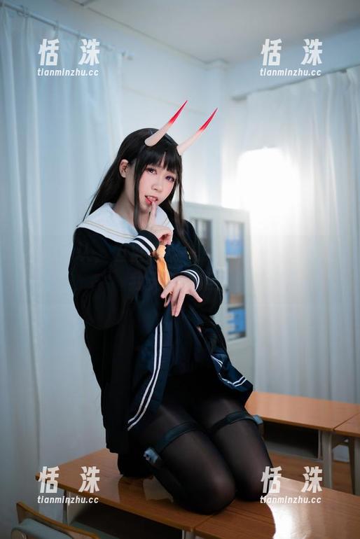 不想承认，但里见年一的高清泳衣写真让我无法抗拒！