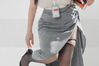 阿寨寨的神明巫女，原图壁纸，搞得我想画符了！