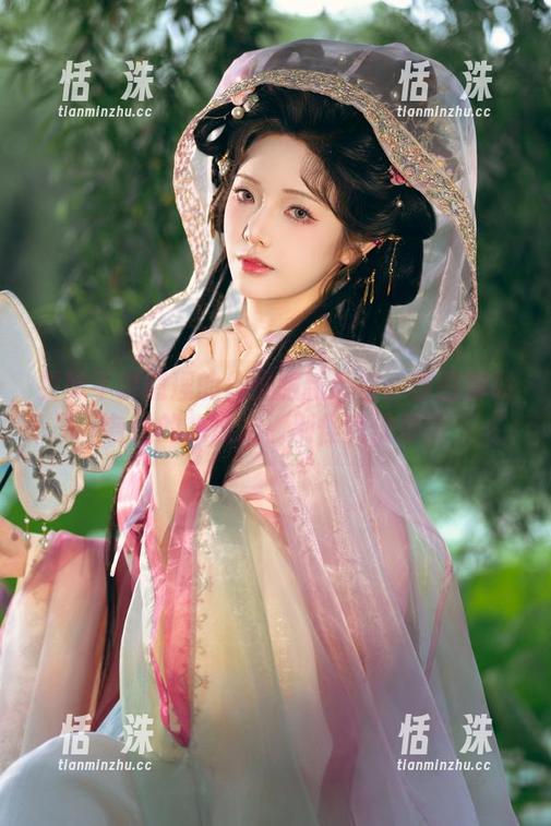 雯妹不讲道理的体操服新造型：原图解锁各位的想象力，别怪我没提醒