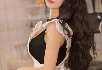 黑猫猫ovo草莓精选，谁能拒绝这样甜滋滋的诱惑呢？